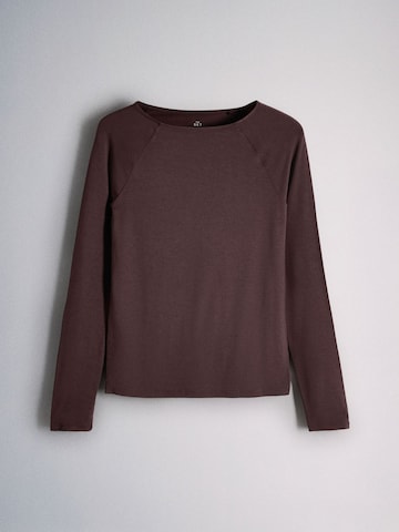 The Set Shirt in Braun