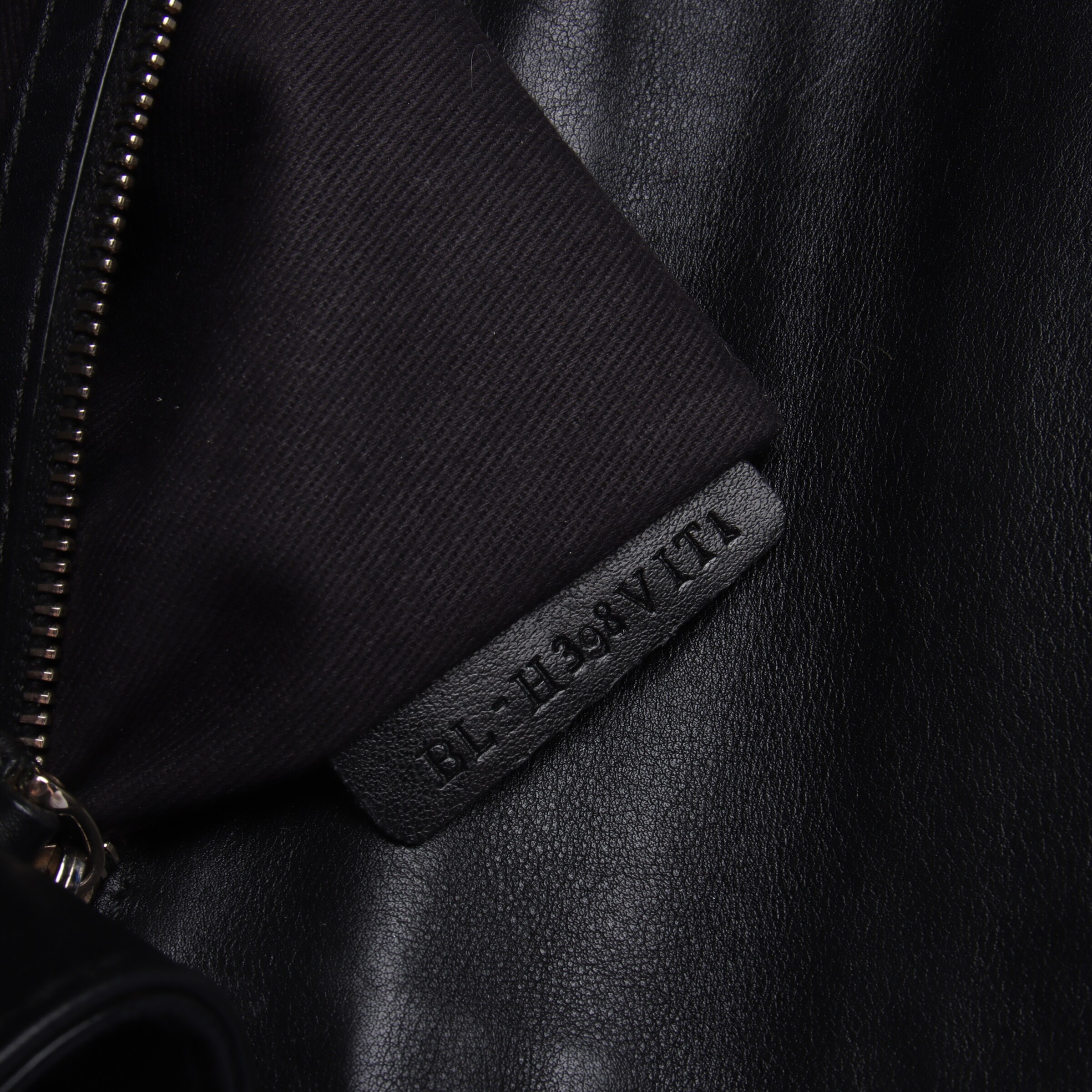 VALENTINO Schultertasche / Umhängetasche One Size in Schwarz