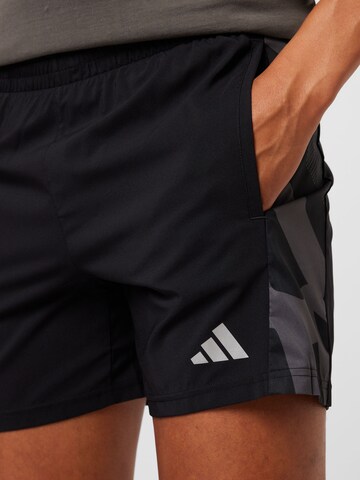 ADIDAS PERFORMANCE Regular Sportshorts 'Own The Run Seasonal' in Schwarz