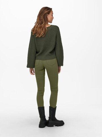 Skinny Pantaloni 'Nanna' di ONLY in verde