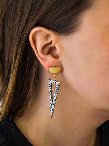 Fräulein Wunder Earrings 'Acetat Agnes' in Beige