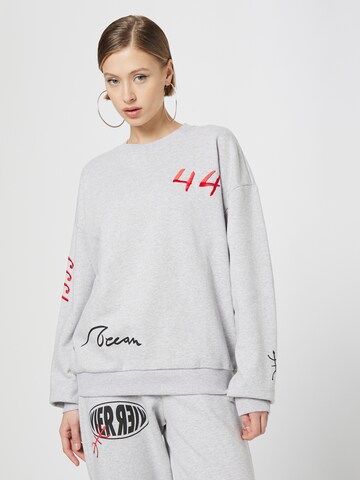 VIERVIER Sweatshirt 'Samia' in Grey: front