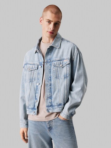 Veste mi-saison Calvin Klein Jeans en bleu : devant