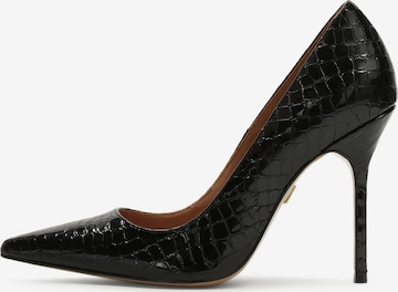 Kazar Pumps in Black: front