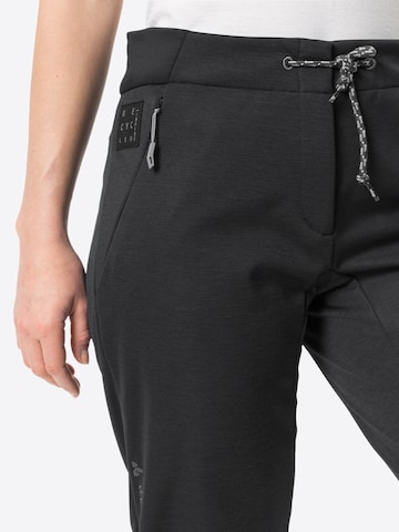 VAUDE Slim fit Workout Pants 'Tremalzo' in Black