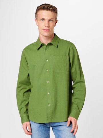 ABOUT YOU Regular fit Button Up Shirt 'Georg' in Green: front