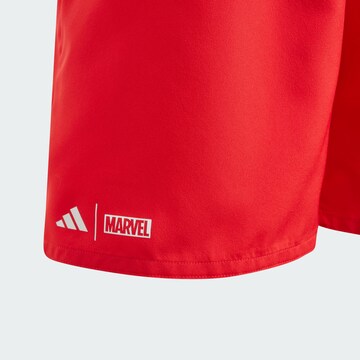 Shorts de bain 'Adidas x Marvel Spider-Man' ADIDAS SPORTSWEAR en rouge