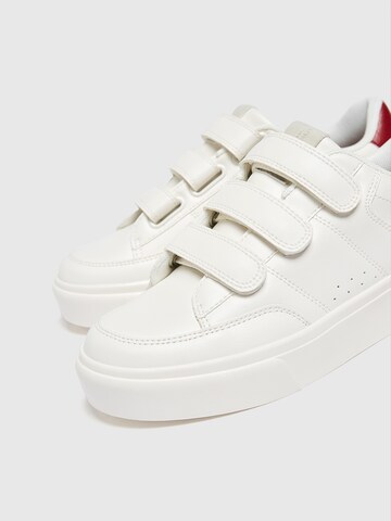 Pull&Bear Sneaker in Weiß