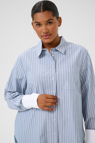 KAFFE CURVE Blouse 'Melina' in Blauw