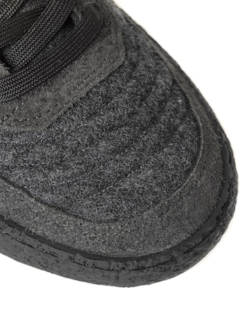 Gottstein Sneakers in Black