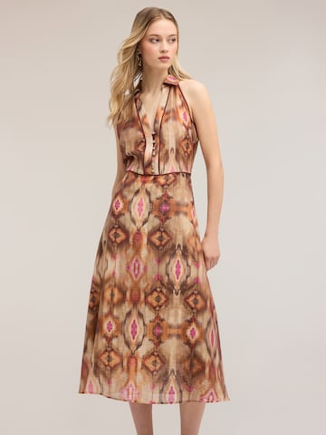 Robe MOTIVI en marron
