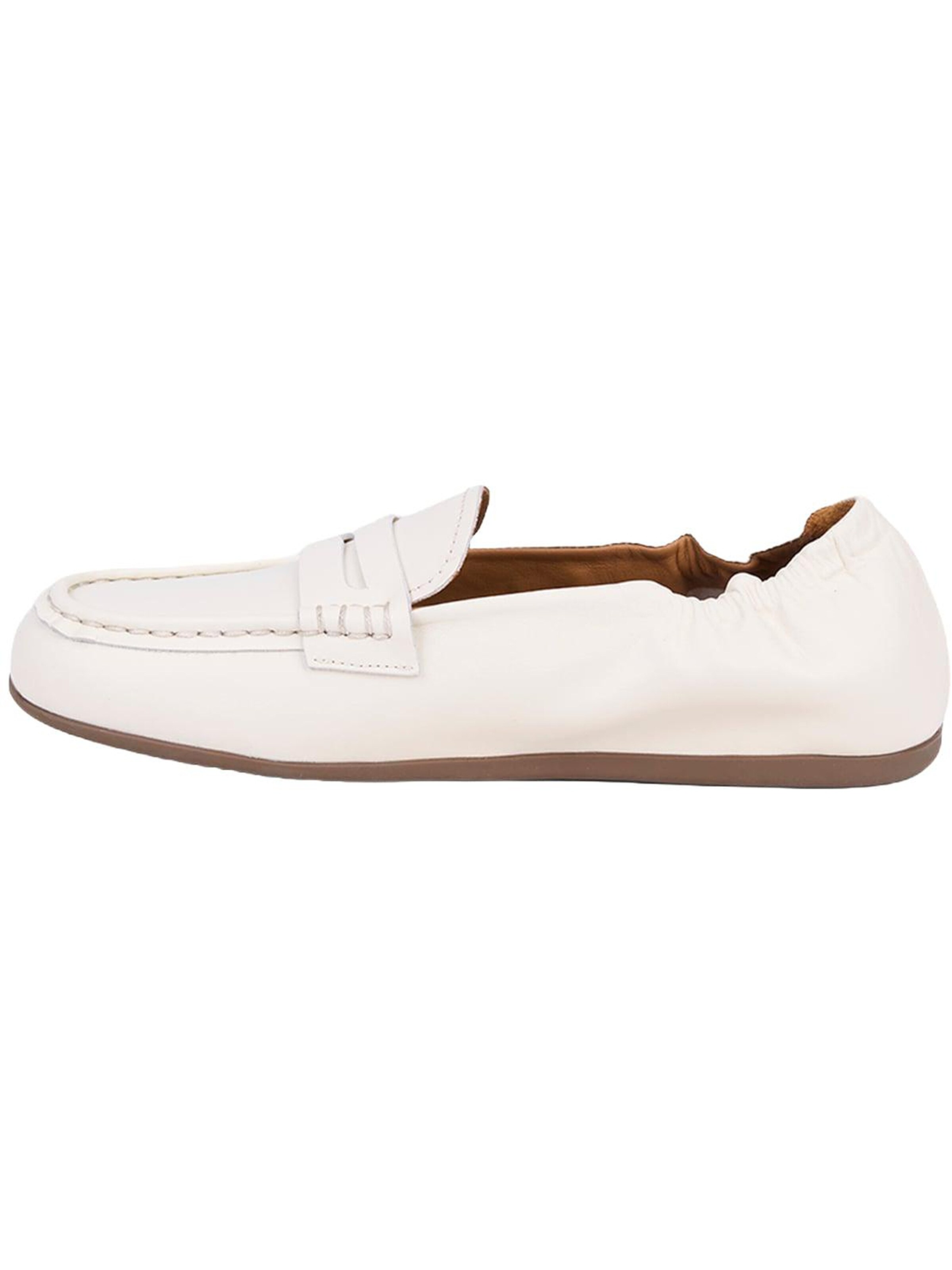Desa Moccasins in White