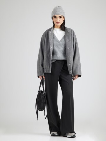 PIECES Strickjacke 'PCMALOU' in Grau