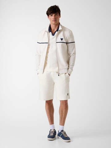 GUESS Sweatjacke in Beige