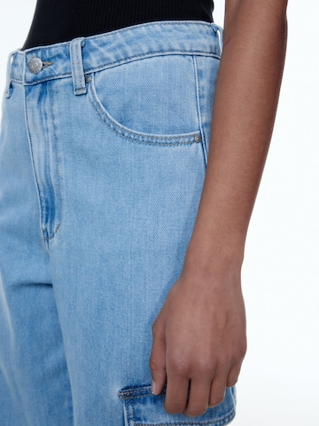 EDITED Wide leg Cargojeans 'Nalu' in Blauw