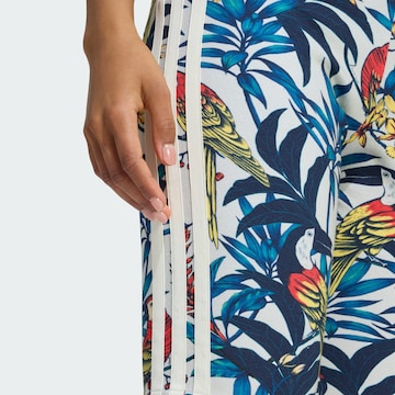 ADIDAS SPORTSWEAR Skinny Sportshorts 'Adidas x Farm Rio' in Weiß