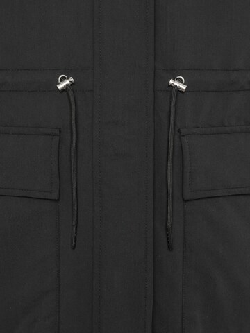 Manteau d’hiver 'VMALMA' Vero Moda Tall en noir
