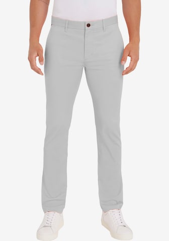 Regular Pantalon chino TOMMY HILFIGER en gris : devant