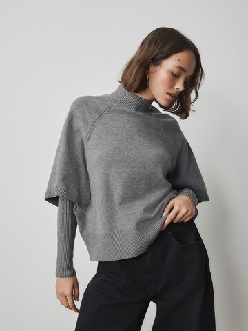 Pull-over Next en gris : devant