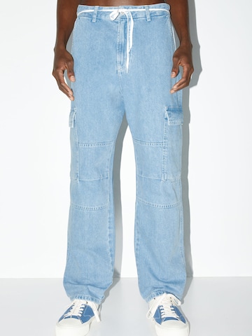 Loosefit Jeans cargo di Pull&Bear in blu