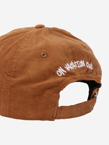 On Vacation Club Cap in Beige