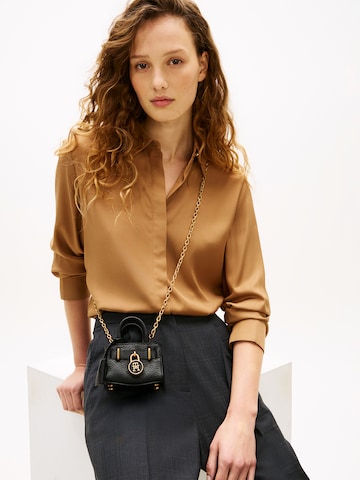 TOMMY HILFIGER - Bolso de hombro en negro