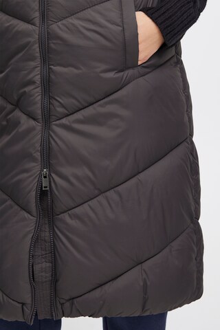 Oxmo Bodywarmer 'bolyn' in Bruin