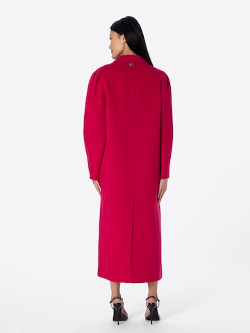 Twinset معطف لمختلف الفصول بلون أحمر
