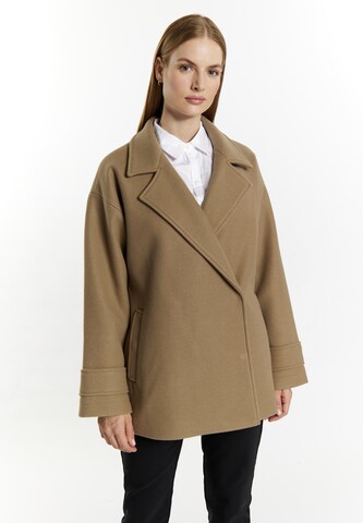 DreiMaster Klassik Between-seasons coat in Beige: front