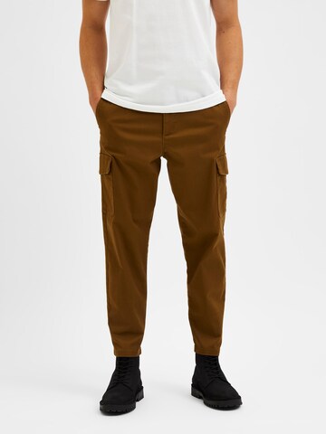 SELECTED HOMME Hose in Braun: front