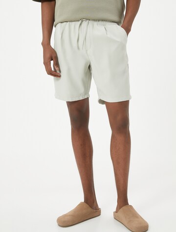 Koton Regular Broek in Grijs: voorkant