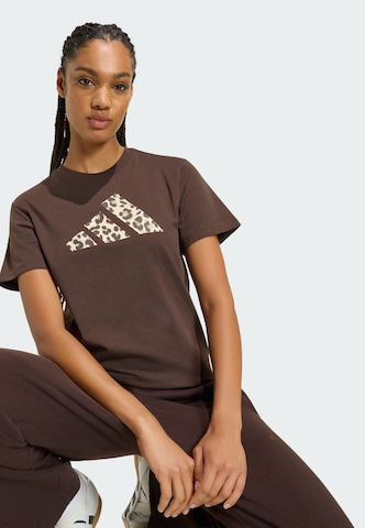 T-shirt fonctionnel ADIDAS SPORTSWEAR en marron