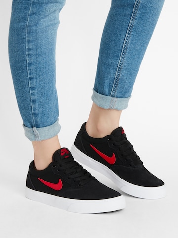 Sneaker low 'Chron' de la Nike SB pe negru: față