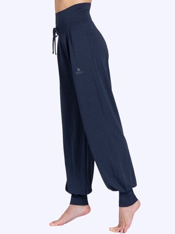 Magadi Loose fit Workout Pants 'Florence' in Blue