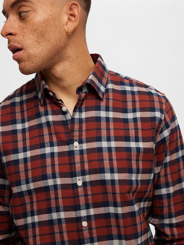 SELECTED HOMME Regular fit Button Up Shirt 'Owen' in Brown