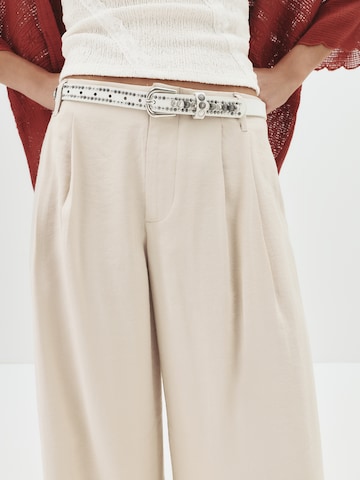 Wide leg Pantaloni con pieghe di Pull&Bear in beige
