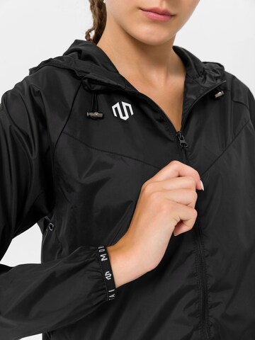 MOROTAI Sportjacke 'LIGHT WINDBREAKER' in Schwarz