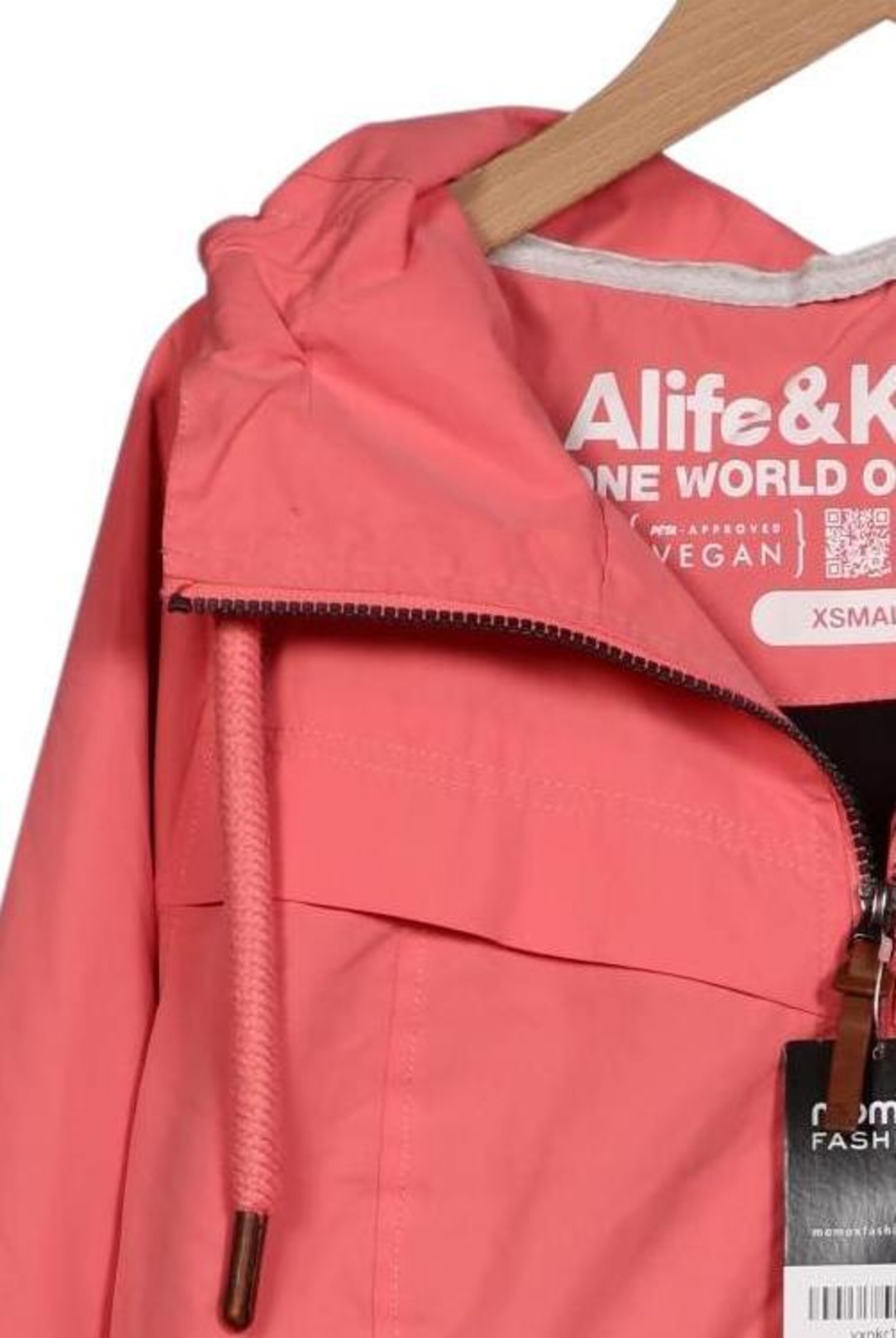 alife & kickin Jacket & Coat in XS in Pink