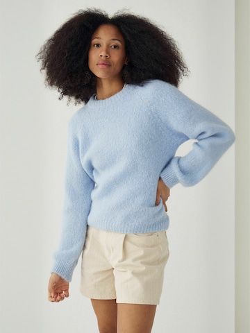 Noella Sweater ' N-Latora ' in Blau: Vorderseite