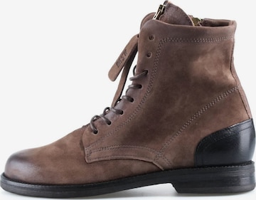 A.S.98 Veterlaarsjes 'Alethea' in Bruin: voorkant
