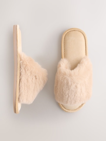 Next Тапки в Желтый