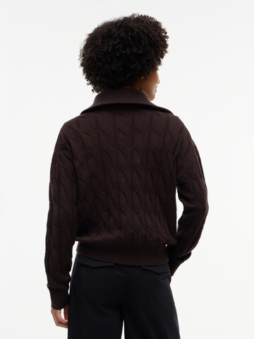 TOMMY HILFIGER Pullover in Braun