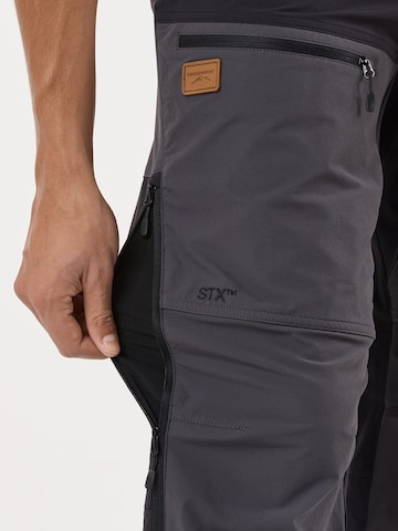 Regular Pantalon outdoor 'Lofoten' SWEDEMOUNT en gris