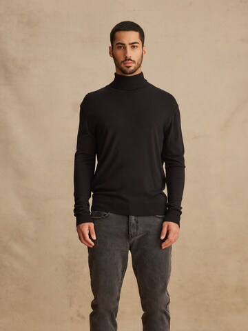 DAN FOX APPAREL Sweater 'Sean' in Black: front