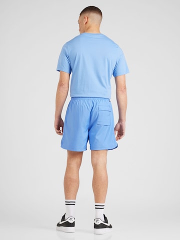 Nike Sportswear Regular Shorts 'Essentials' in Blau