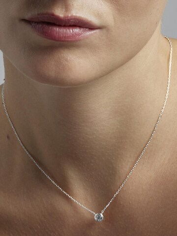 Luxenter Necklace 'Akele' in White