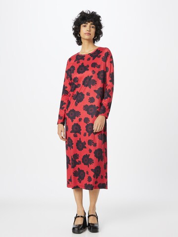 Robe Monki en rouge : devant