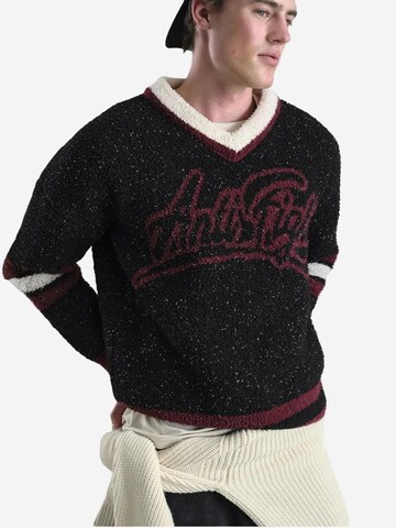 Pullover di Giesto in nero: frontale
