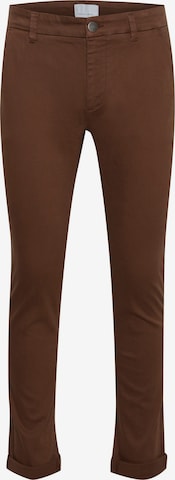 Casual Friday Slimfit Chino 'Phil' in Bruin: voorkant