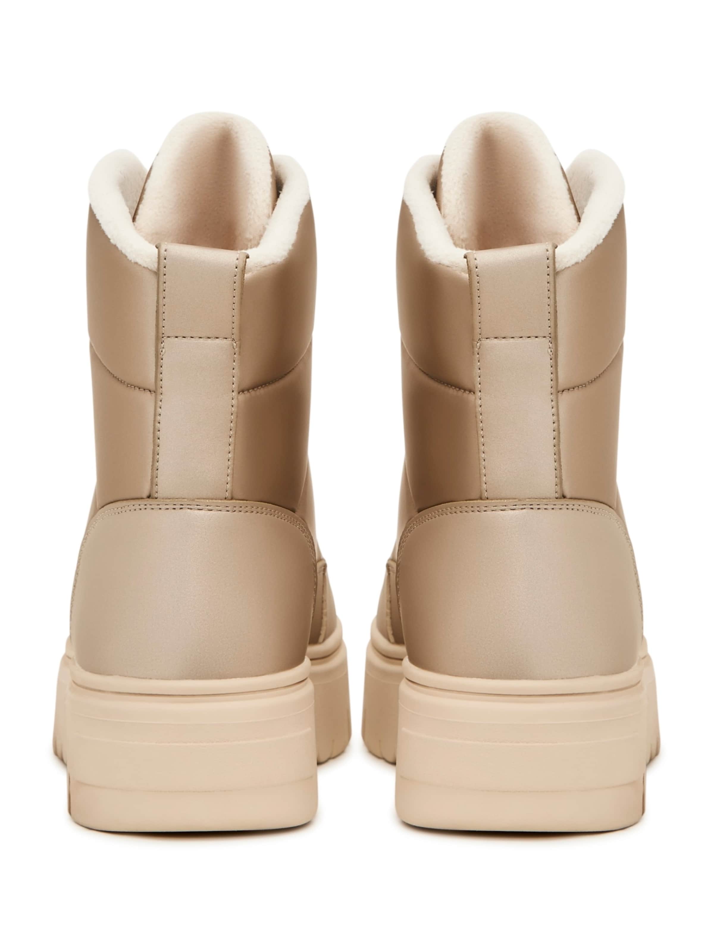 CESARE GASPARI Snow boots in Gold